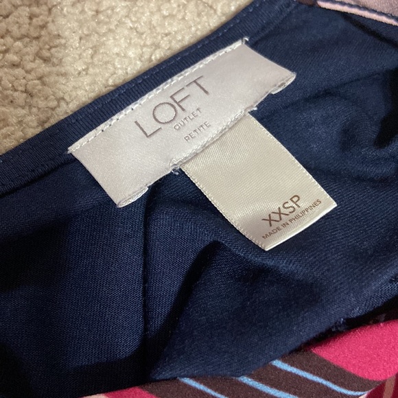 ALMOST NEW Loft Outlet Mixed Media Top - Picture 3 of 3